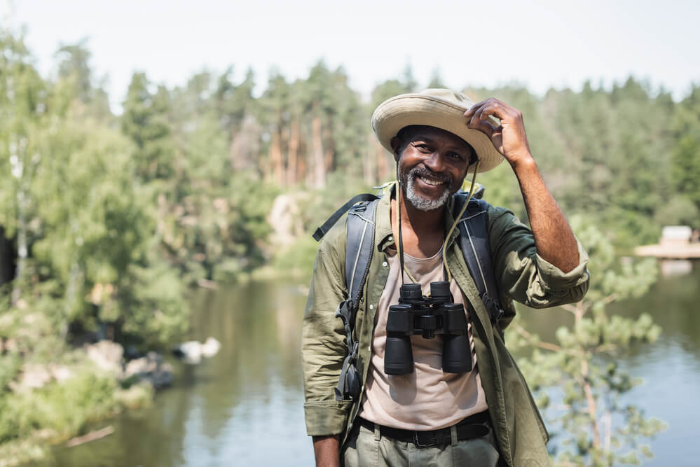 photo of an elderly man travelling through Canada with a super visa from the government of canada
